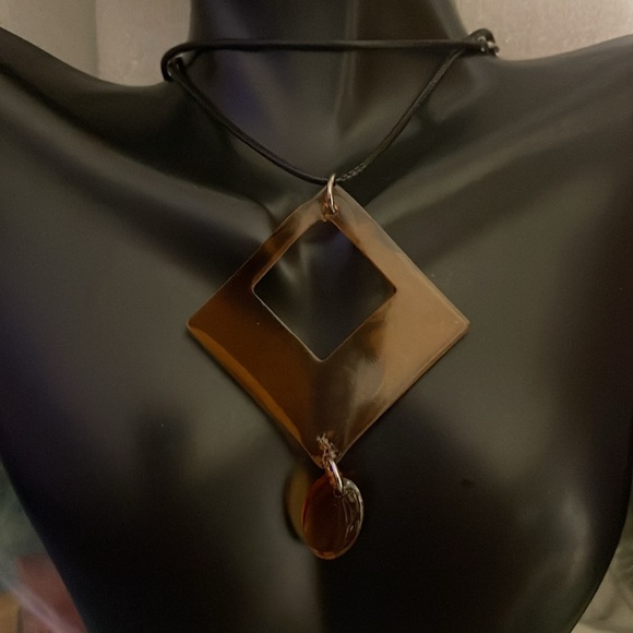 Necklace - Picture 2 of 4